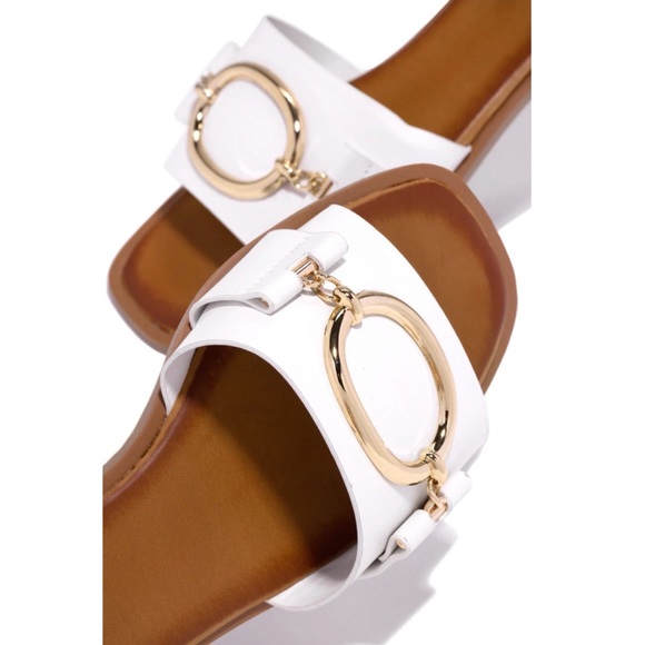 White Gold Detailing Slip On Sandal - Picture 3 of 8